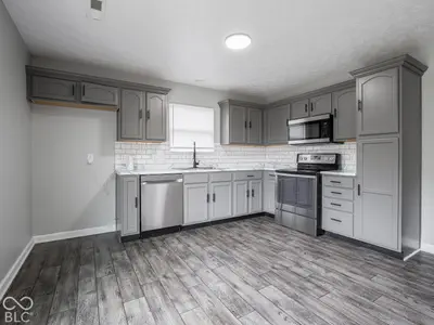 8338 Bolero Way, Camby - 33