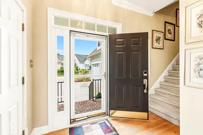 734 Hanover Close, Zionsville - 18