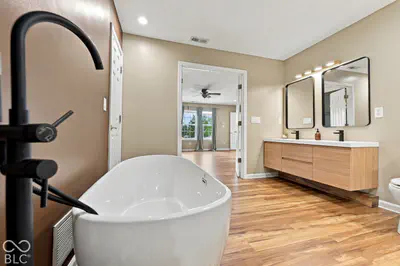 115 Cove, Fortville - 33