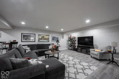 13471 Mancroft Drive, Fishers - 40