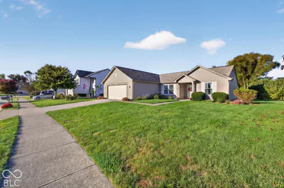 17214 Meggs, Westfield - 44