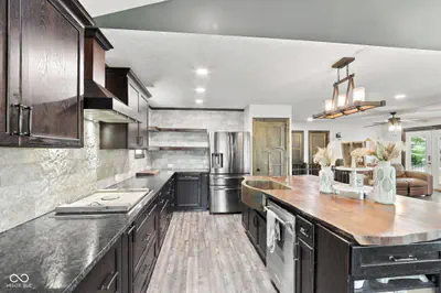 8671 Kinman Drive, Nineveh - 5