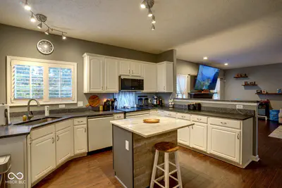12817 Mojave Drive, Fishers - 10