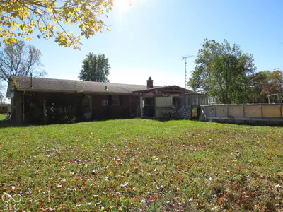 8870 W 450 S, Columbus - 21