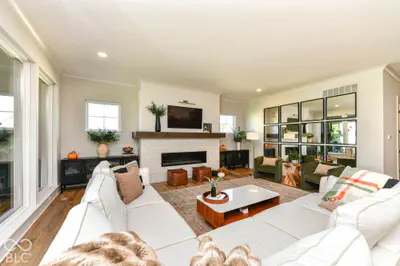 4488 Miller Way, Westfield - 8