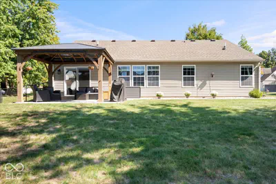 9348 Bayfield Drive, McCordsville - 29