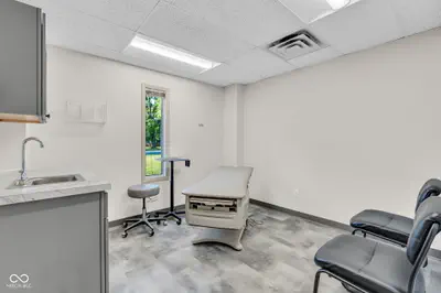340 Tracy Road, Whiteland - 24