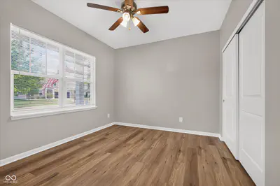 8922 Springview Drive, McCordsville - 23