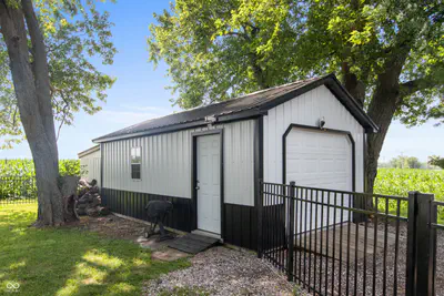 3691 N Us 421, Whitestown - 10
