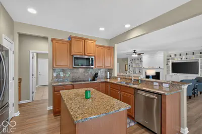 16171 Oakford Trail, Fishers - 24