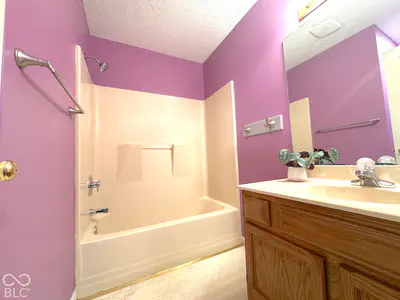 644 Sherwood Hills Drive, Bloomington - 10
