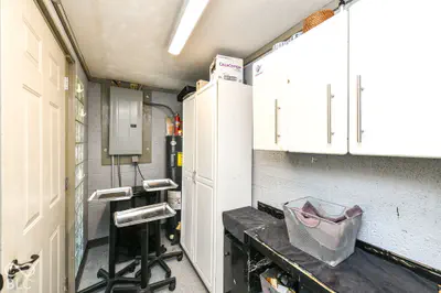 25 W 9th Street, Lapel - 12