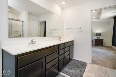 6602 W Whispering Way, Greenfield - 32
