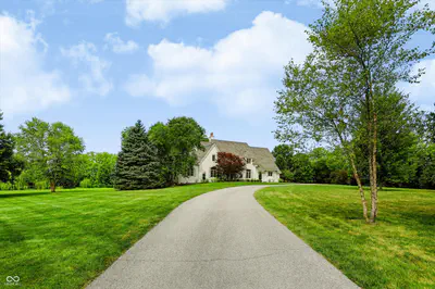8437 500, Zionsville - 95