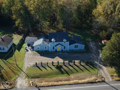 12407 E Us Highway 50, Seymour - 44