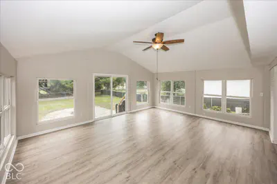5625 950, Zionsville - 12