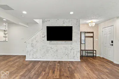 115 Cove, Fortville - 10
