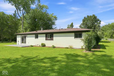 102 Waterman Drive, Noblesville - 40