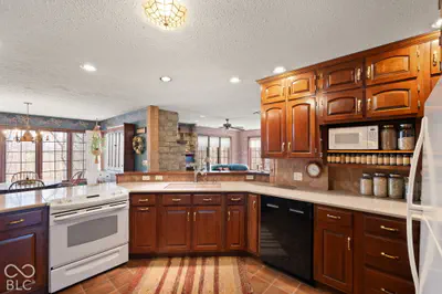 925 Oakwood Lane, Paoli - 19