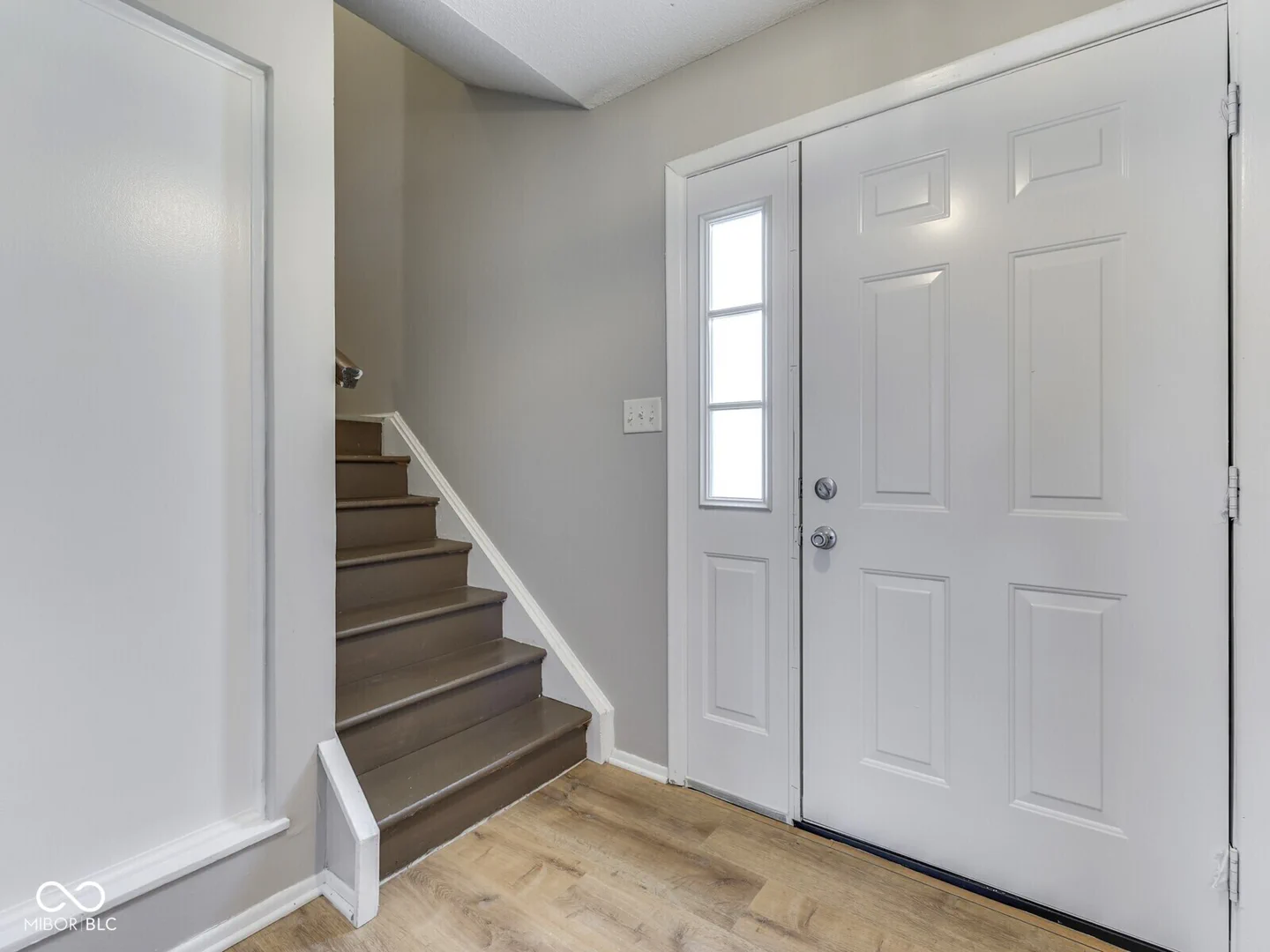 1014 Greenwood Trail, Greenwood