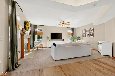 6758 Loretta Court, Avon - 13