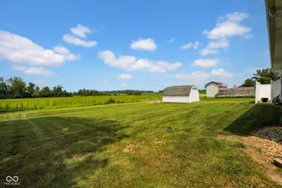 8816 Rainier Road, Seymour - 25