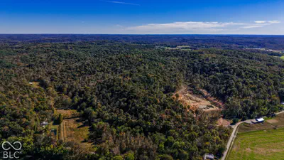 13290 E River Road, Shoals - 7