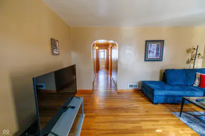 84 7th Avenue, Beech Grove - 8
