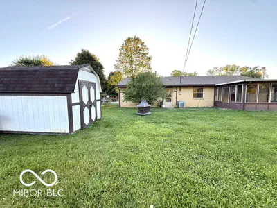 1521 SW 39th Street, Richmond - 3