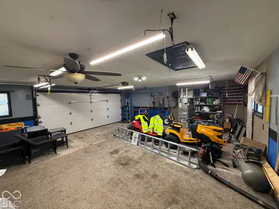 17 Parkview Drive, New Whiteland - 27
