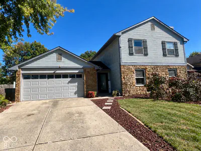 7549 Southern Lakes Drive, Indianapolis