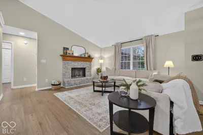 315 Wellington Parkway, Noblesville - 7