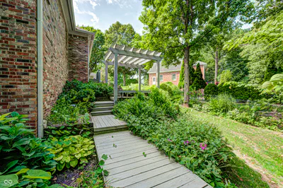 4664 Fox Moor Lane, Greenwood - 56