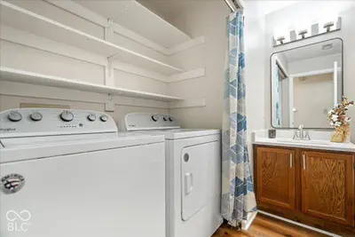 7475 Wood Court, Fishers - 28