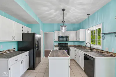 8535 McNutt Circle, Indianapolis - 4