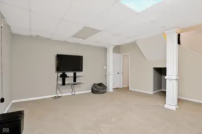 10211 Hidden Meadow Lane, Indianapolis - 55
