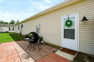 150 Sunset Court, Cicero - 41