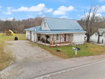 410 Main Street, English - 63