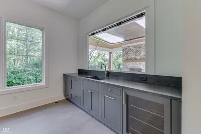 10880 Dartmoor Court, Zionsville - 12