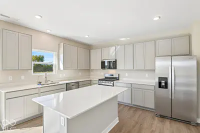 1093 Blackstone Avenue, Franklin - 15