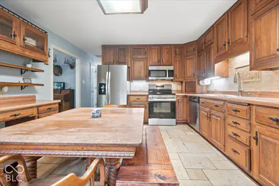 6802 Hillcrest Court, Indianapolis - 15