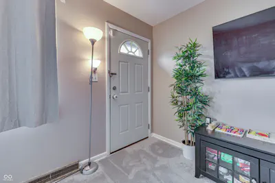 8025 Sycamore Road, Fairland - 5