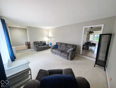 1640 South, Columbus - 7