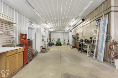 11444 Red Oak Court, Columbus - 74