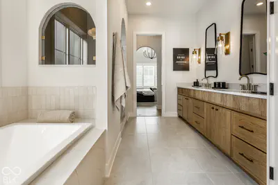 11695 Ansley Court, Zionsville - 43