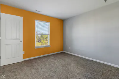 7148 N Chelmsford Drive, McCordsville - 44