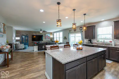 8284 Terryglass, Avon - 4