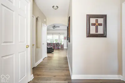 5658 Augusta Woods Drive, Plainfield - 6