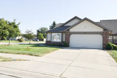 1295 Worcester Way, Greenfield