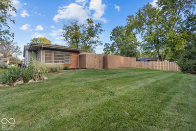 124 Sherman Drive, Carmel - 36